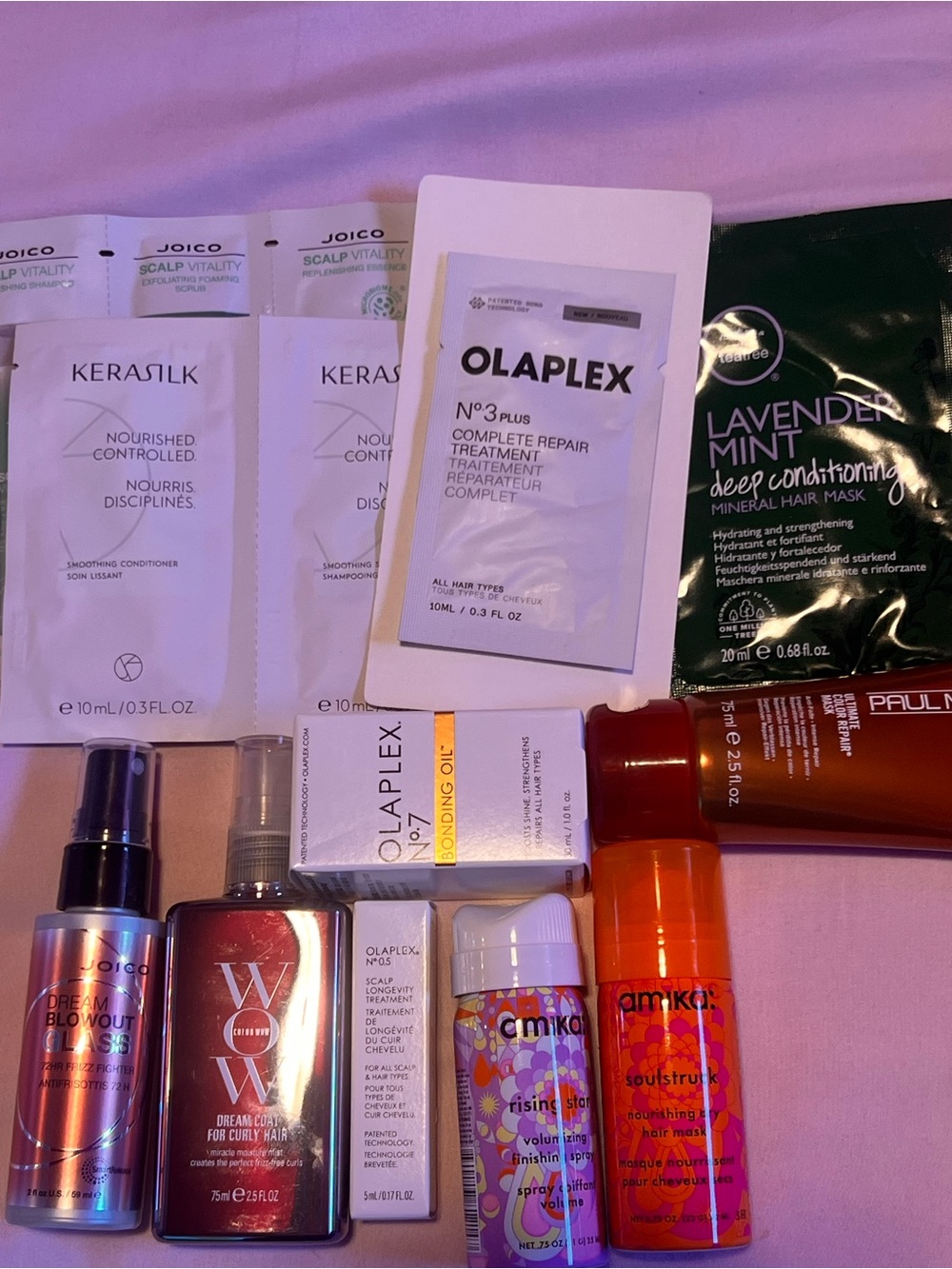 OLAPLEX Hair Repair Kit Sachet with Pink and Orange Accents